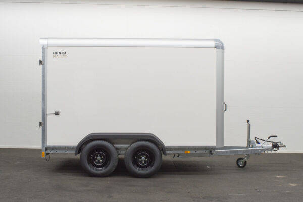 Henra gesloten bakwagen 265x158x160 2000Kg