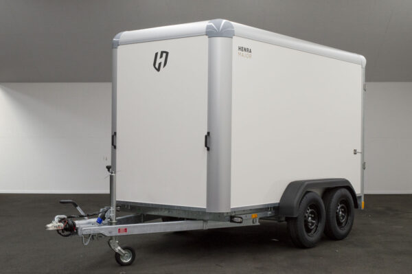 Henra gesloten bakwagen 465x184x190 2700Kg